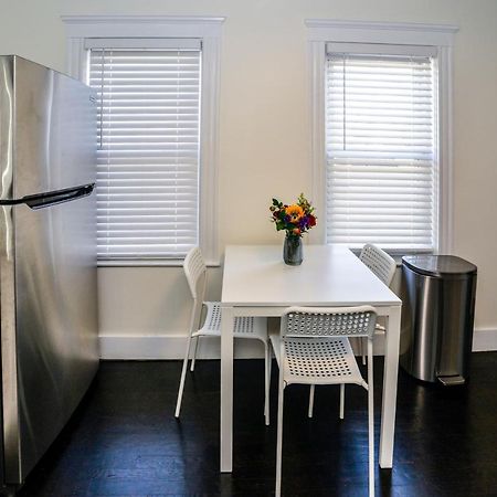 Modern Two Bedroom Condo - Boston Stoneham Ngoại thất bức ảnh
