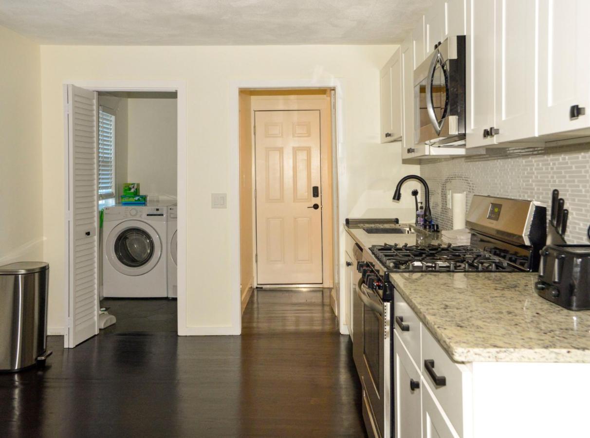 Modern Two Bedroom Condo - Boston Stoneham Ngoại thất bức ảnh