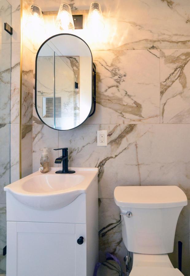 Modern Two Bedroom Condo - Boston Stoneham Ngoại thất bức ảnh