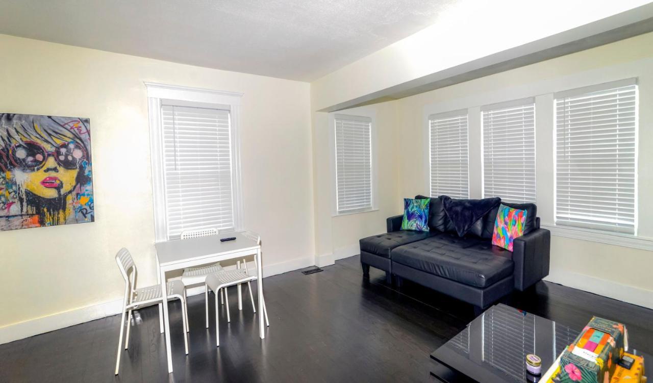 Modern Two Bedroom Condo - Boston Stoneham Ngoại thất bức ảnh