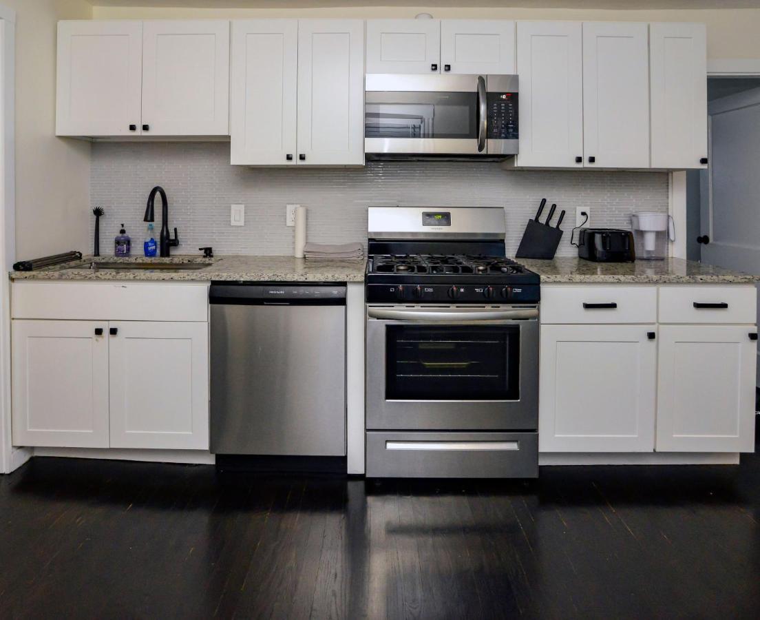 Modern Two Bedroom Condo - Boston Stoneham Ngoại thất bức ảnh