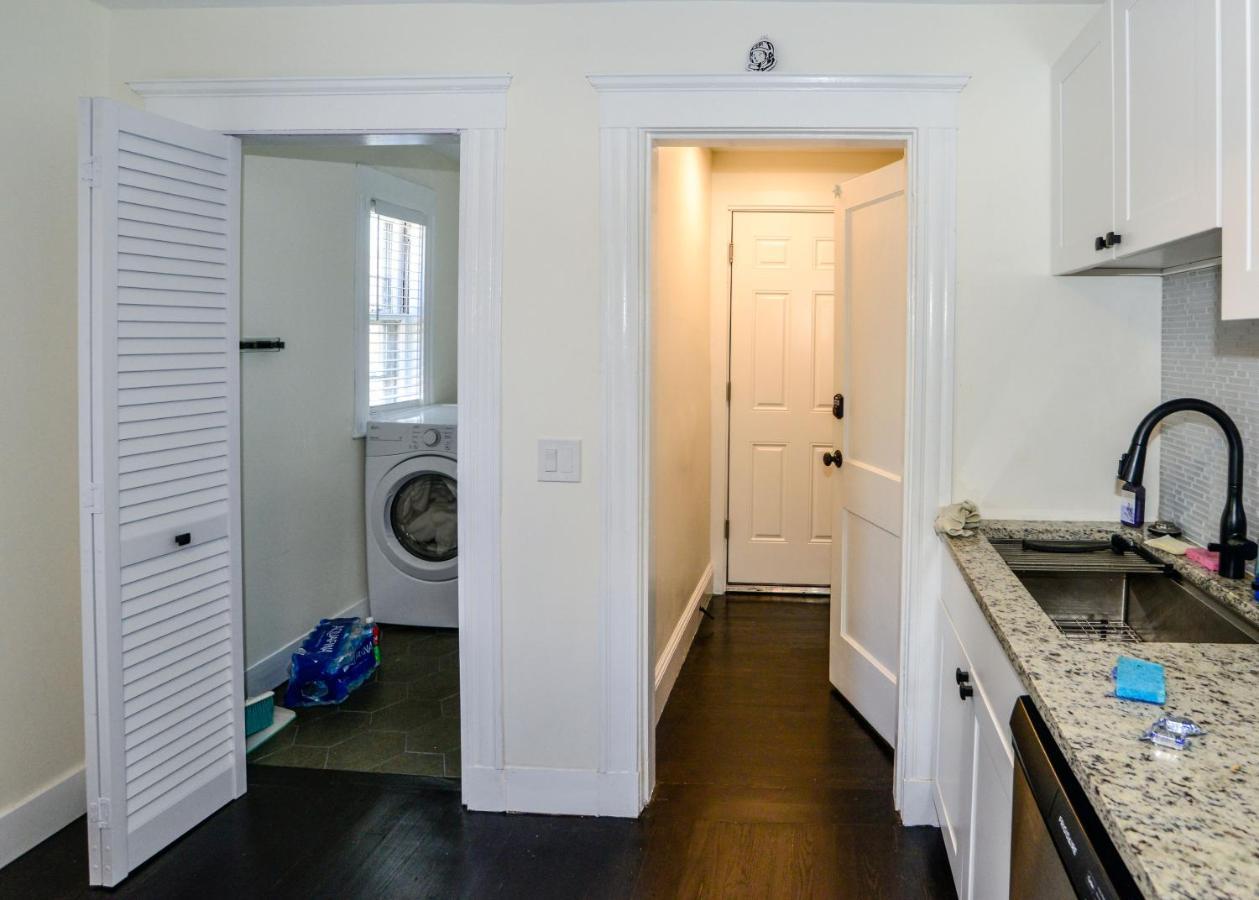 Modern Two Bedroom Condo - Boston Stoneham Ngoại thất bức ảnh