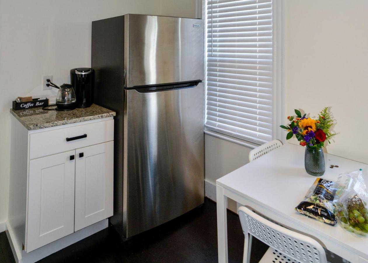 Modern Two Bedroom Condo - Boston Stoneham Ngoại thất bức ảnh
