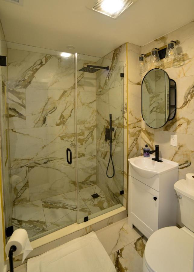 Modern Two Bedroom Condo - Boston Stoneham Ngoại thất bức ảnh