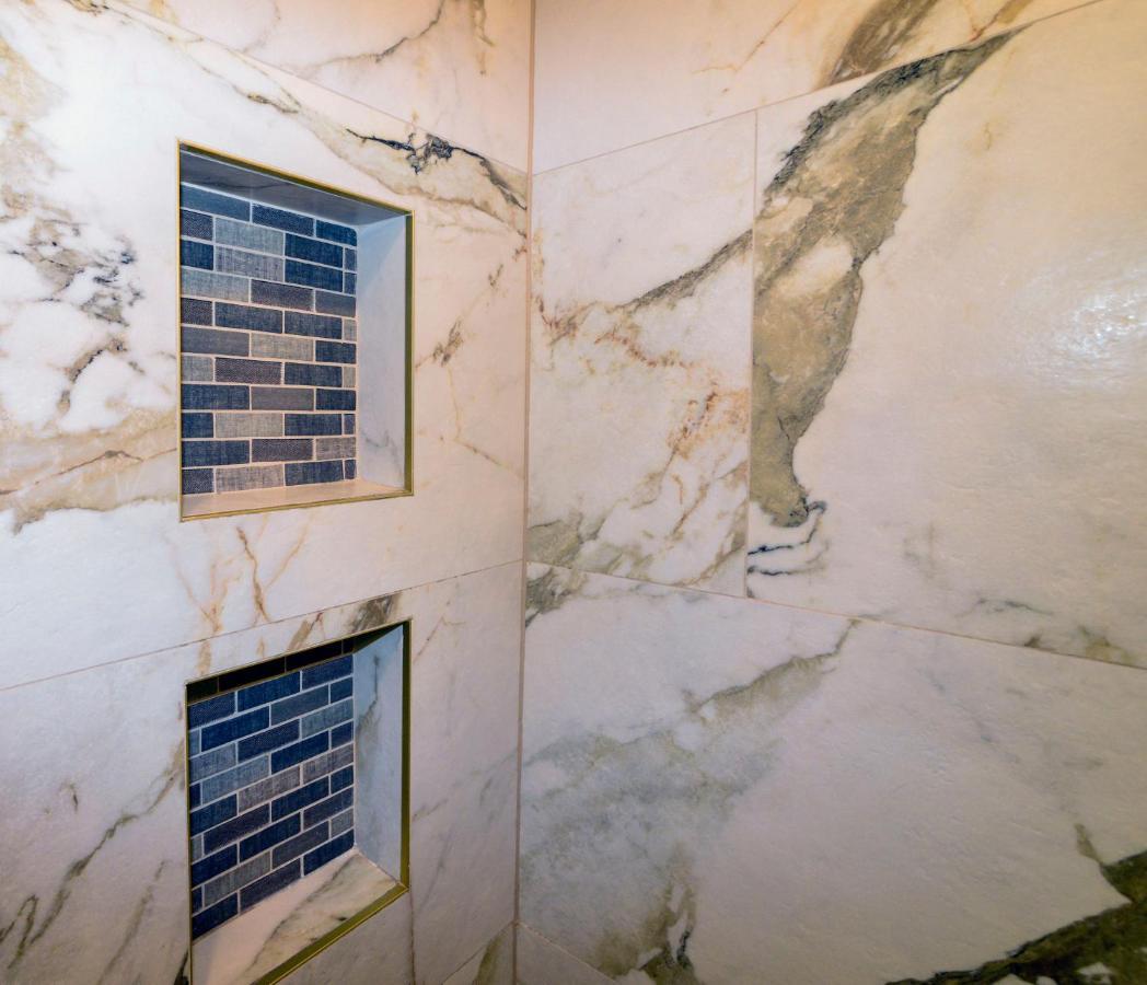 Modern Two Bedroom Condo - Boston Stoneham Ngoại thất bức ảnh